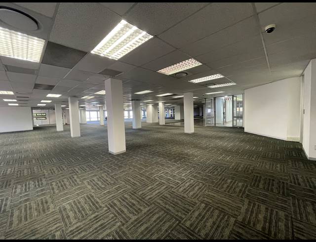 8,970M² OFFICE FOR SALE IN SANDTON CENTRAL